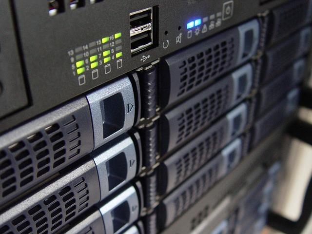 serveur dédié performant comparatif avec cPanel